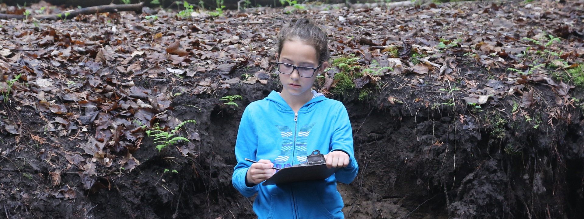 Female Grade 6 student at Claremont Field Centre