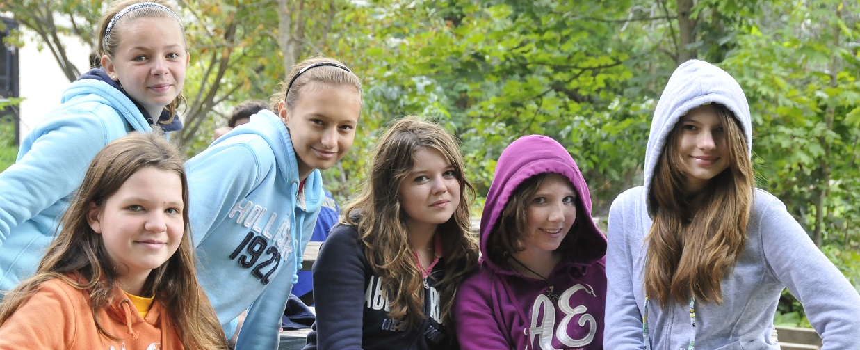 students on field trip to Lake St George